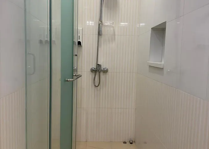 Elegant 4br Penthouse In Bgc Apartment Manila