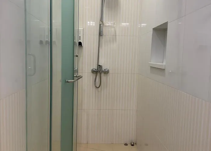 Elegant 4br Penthouse In Bgc Apartment Manila