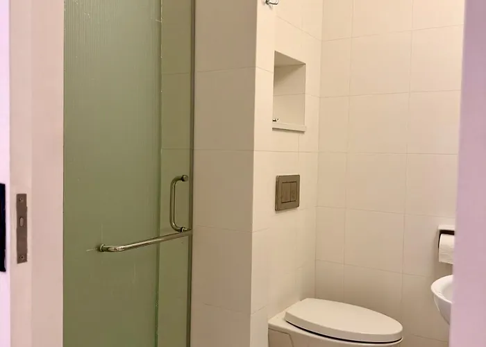 Elegant 4br Penthouse In Bgc * Manila