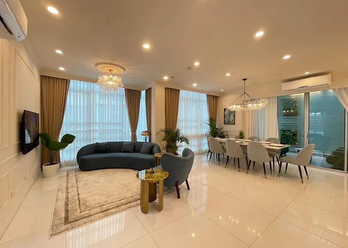 Apartment Elegant 4br Penthouse In Bgc