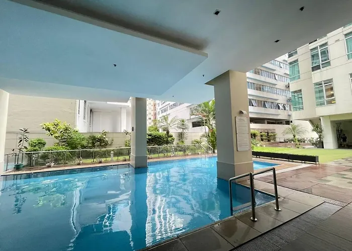 Elegant 4br Penthouse In Bgc Apartment *