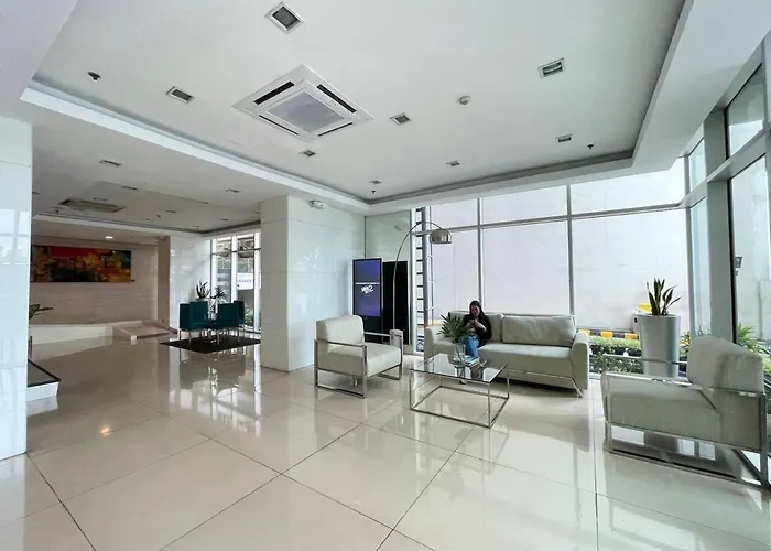 Apartment Elegant 4br Penthouse In Bgc Manila