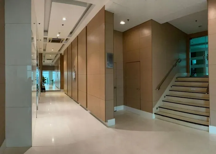 Elegant 4br Penthouse In Bgc Apartment Manila